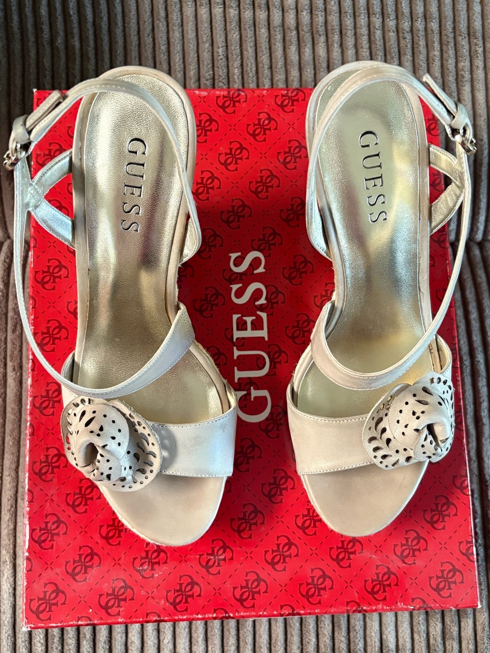 GUESS GWLATONIA3 Espadrille Wedge- Light Natural Leather- size 6.5